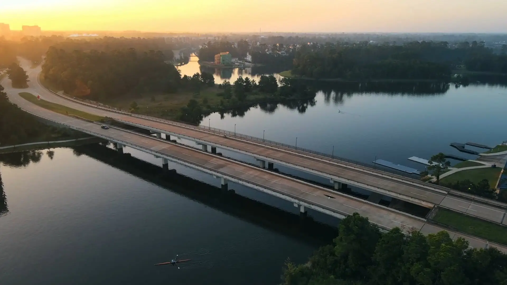 lake-woodlands